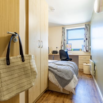 Bronze En Suite - Image 4